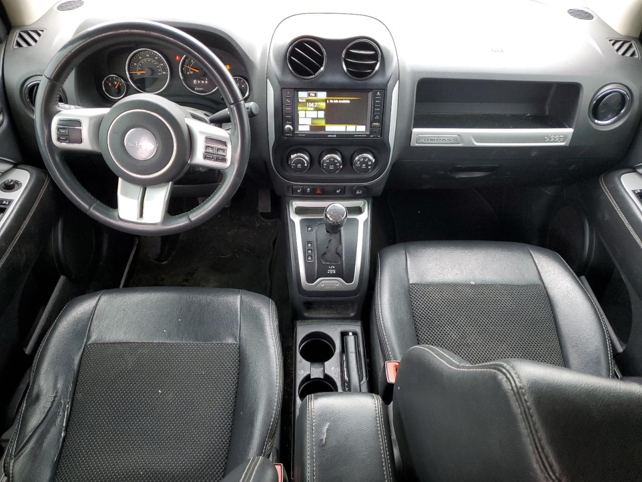 2016 Jeep Compass - Image 8
