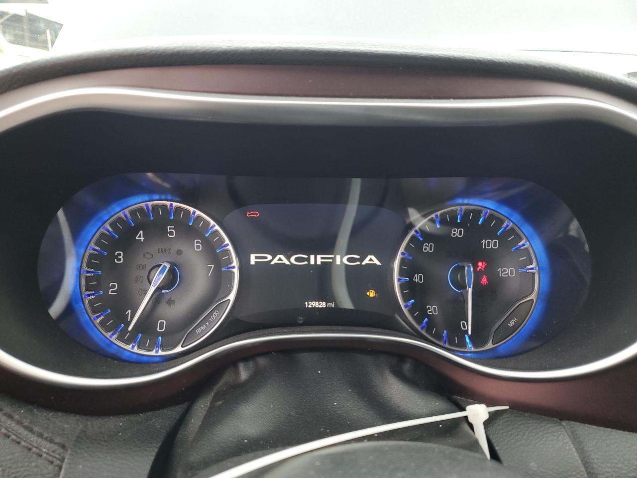 2020 Chrysler Pacifica - Image 9