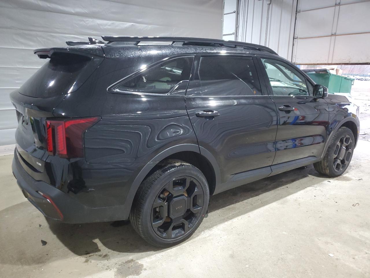 2025 Kia Sorento - Image 3