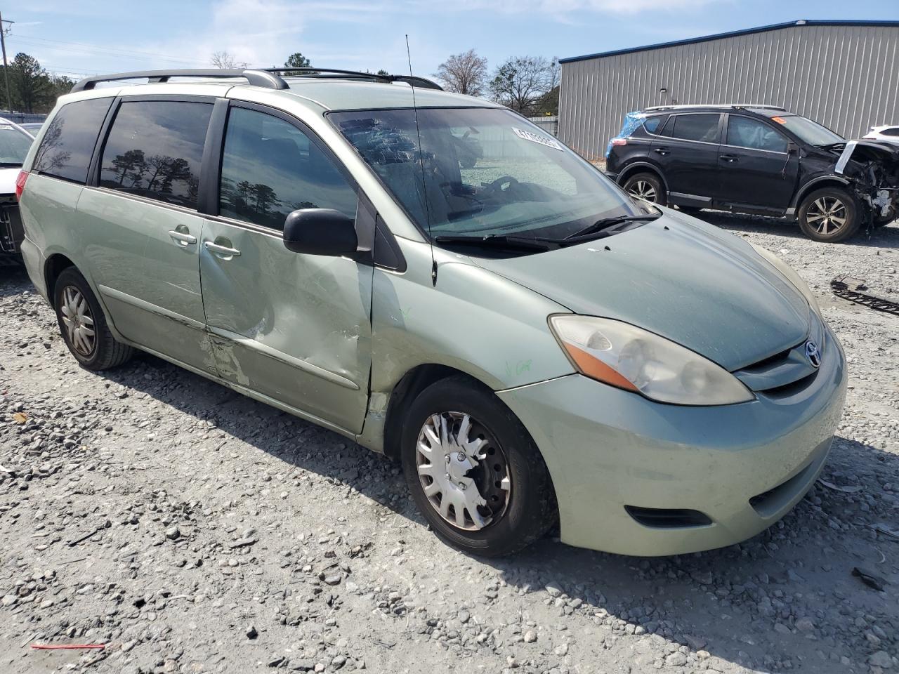 2010 Toyota Sienna - Image 4