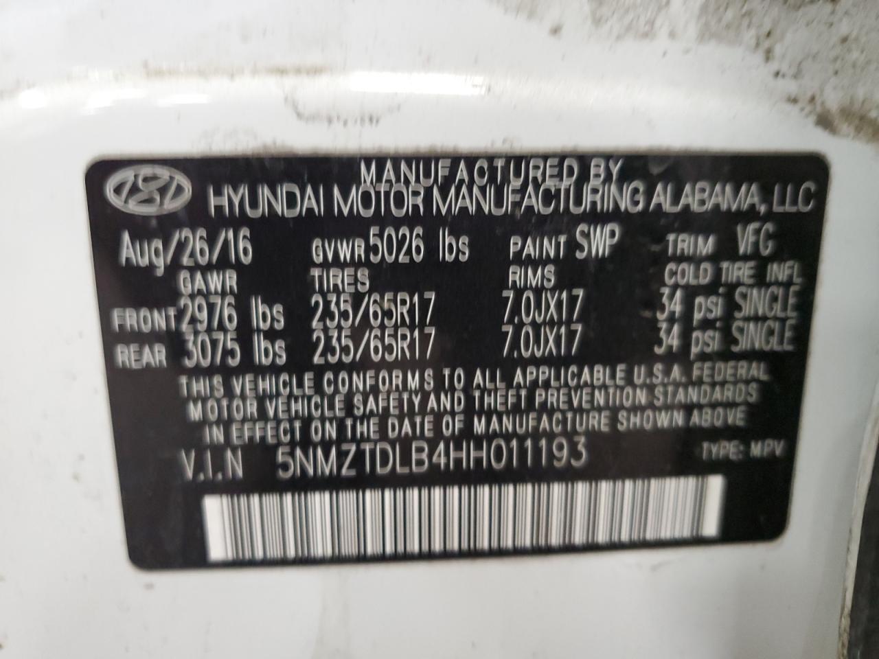 2017 Hyundai Santa Fe - Image 13