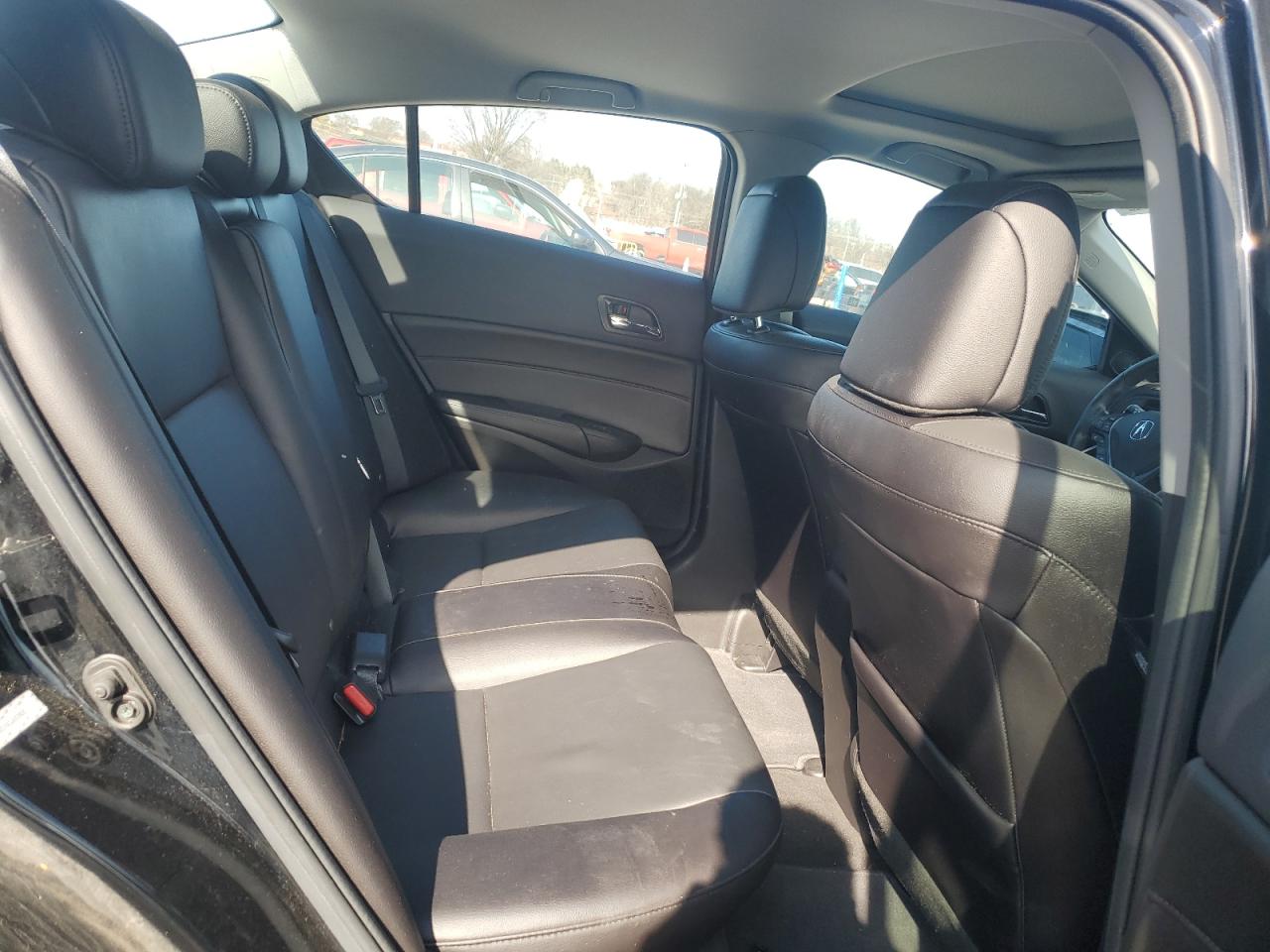 2018 Acura ILX - Image 10