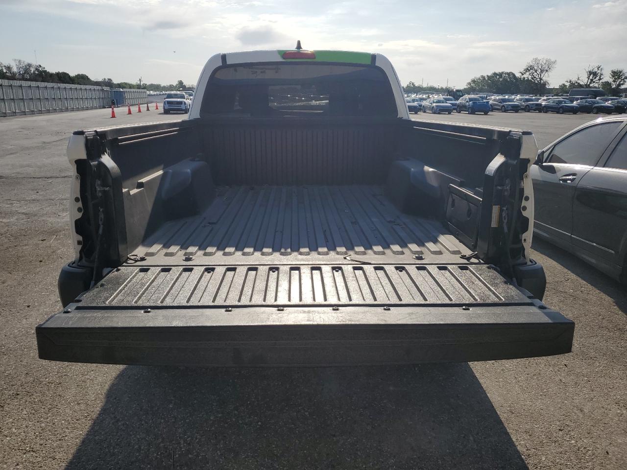 2020 Toyota Tacoma - Image 6