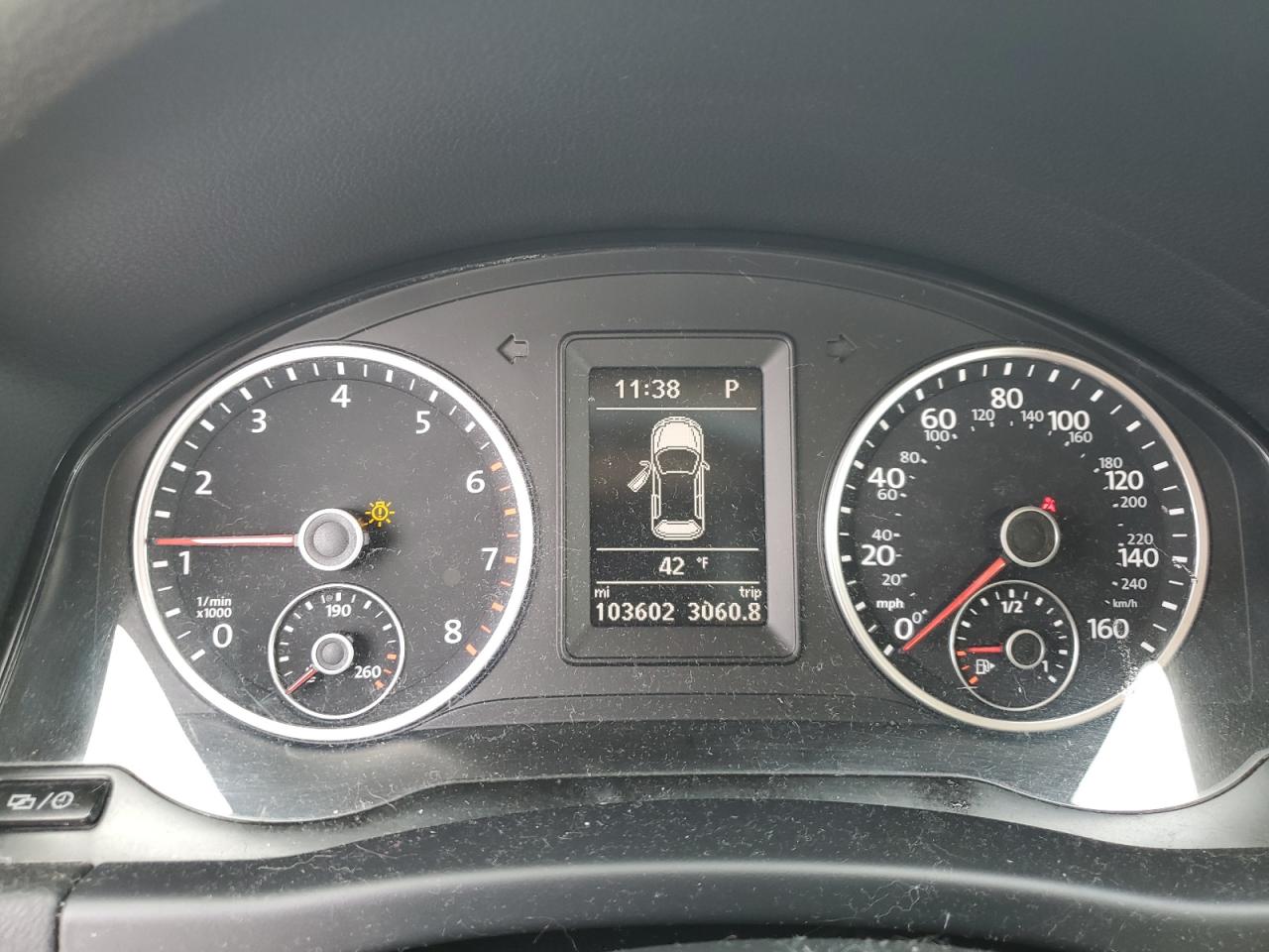 2016 Volkswagen Tiguan - Image 9