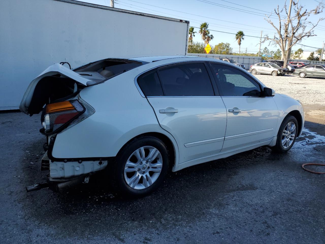 2010 Nissan Altima - Image 3