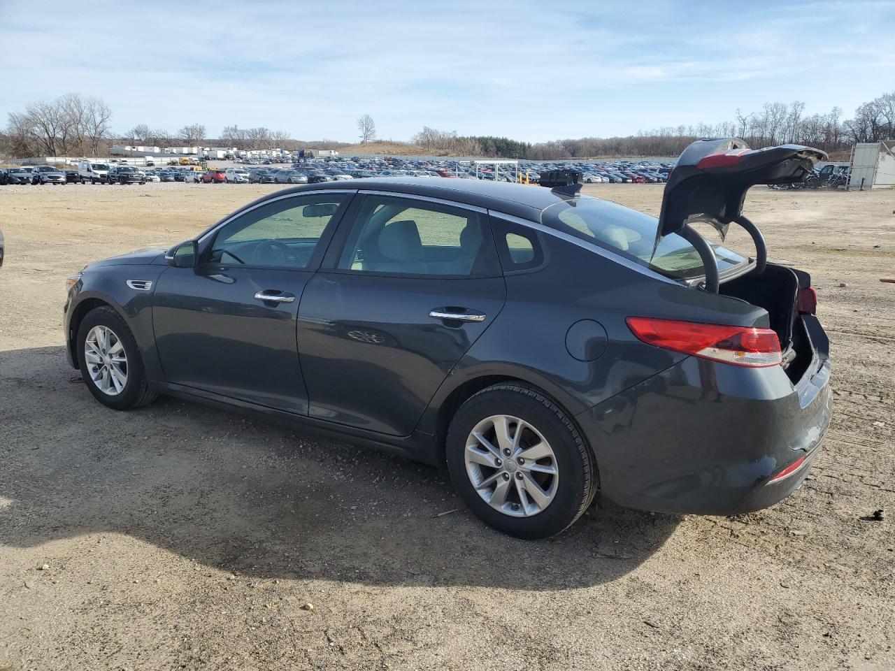 2016 Kia Optima - Image 2