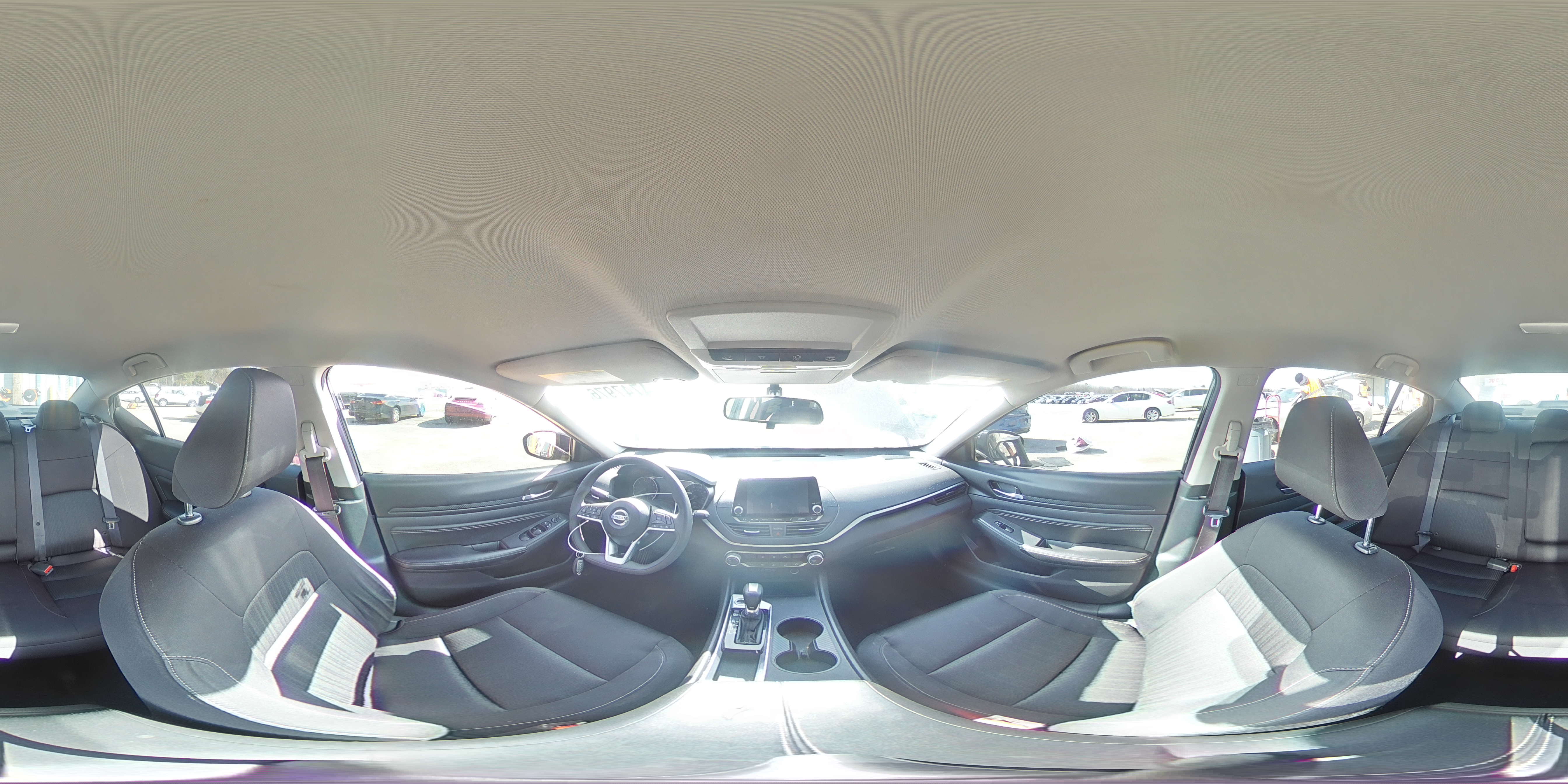 2019 Nissan Altima - Image 14
