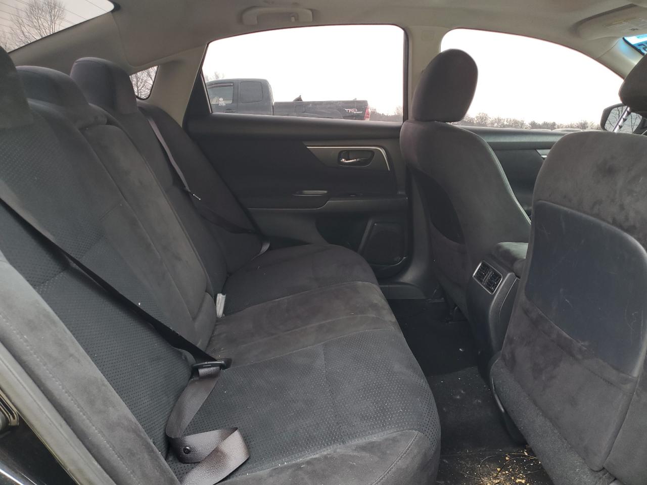 2015 Nissan Altima - Image 10