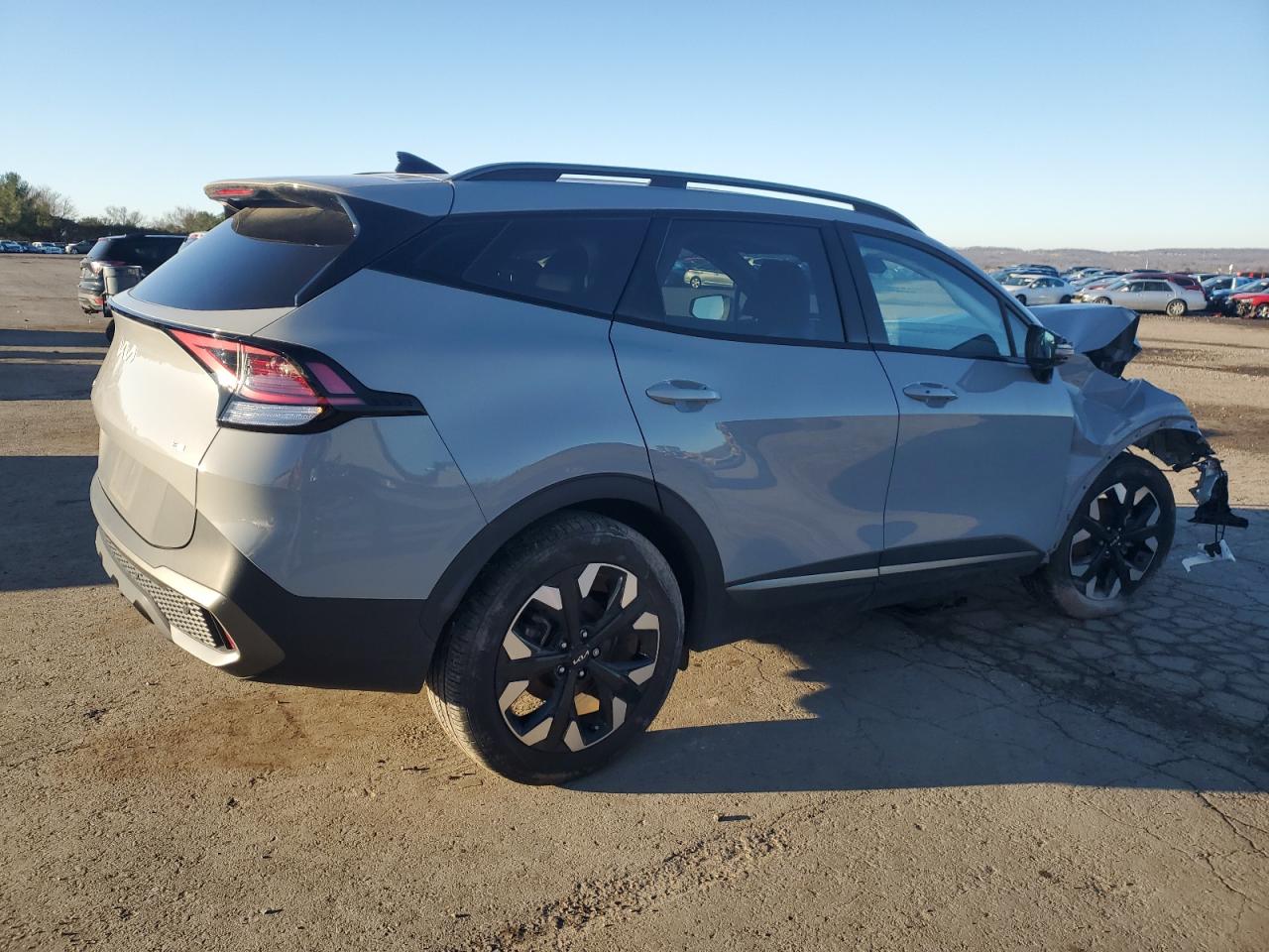 2023 Kia Sportage - Image 3