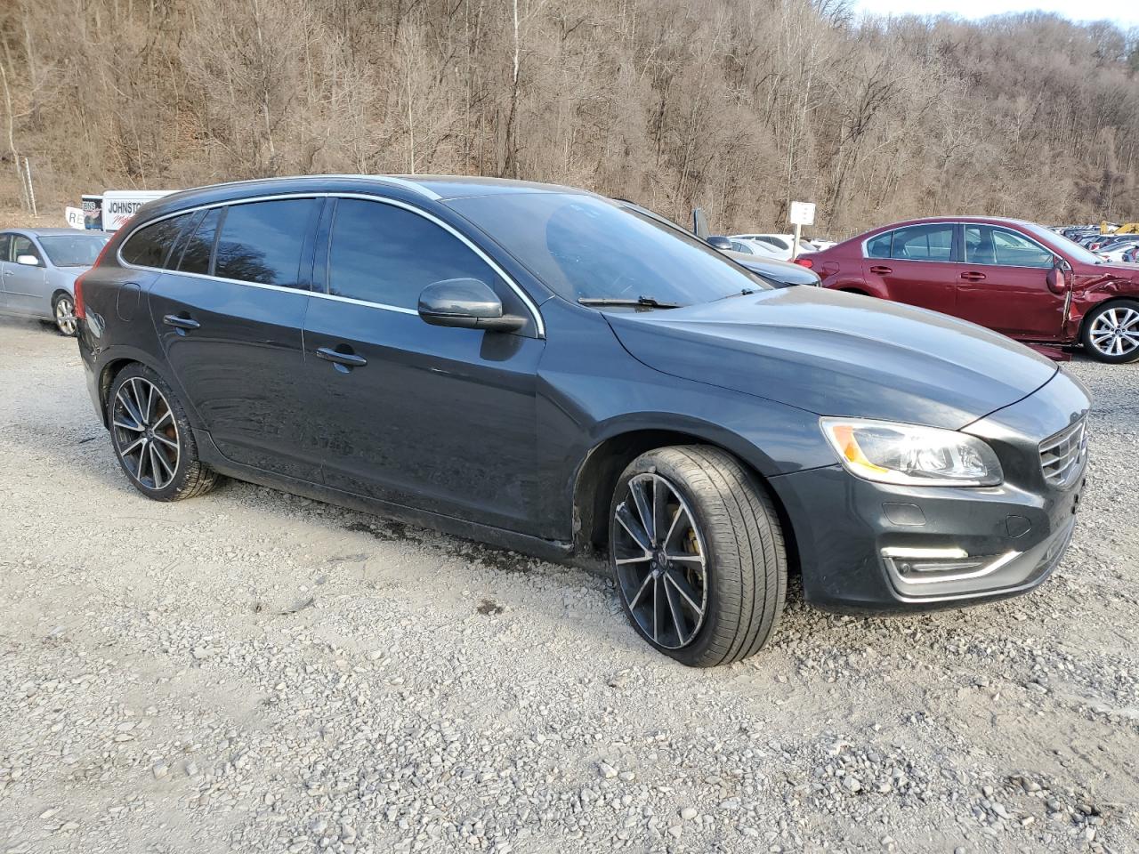 2016 Volvo V60 - Image 4