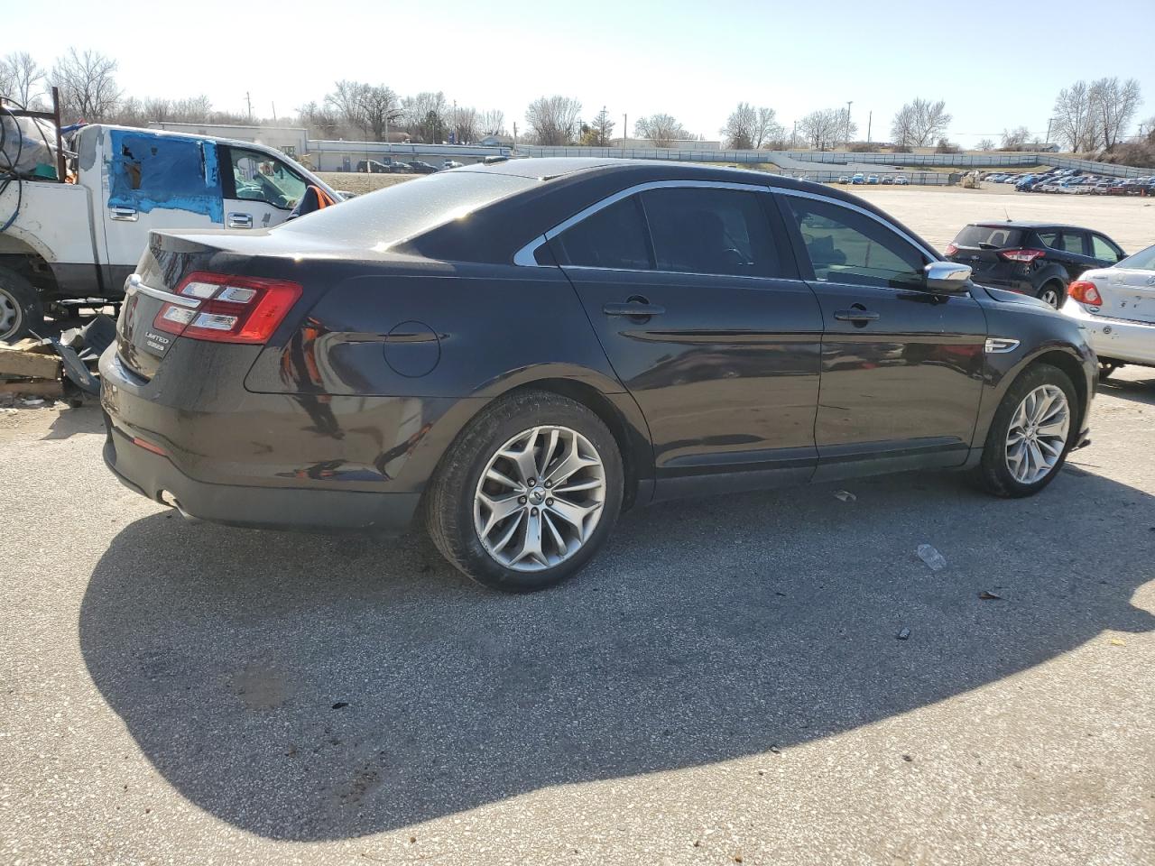 2013 Ford Taurus - Image 3