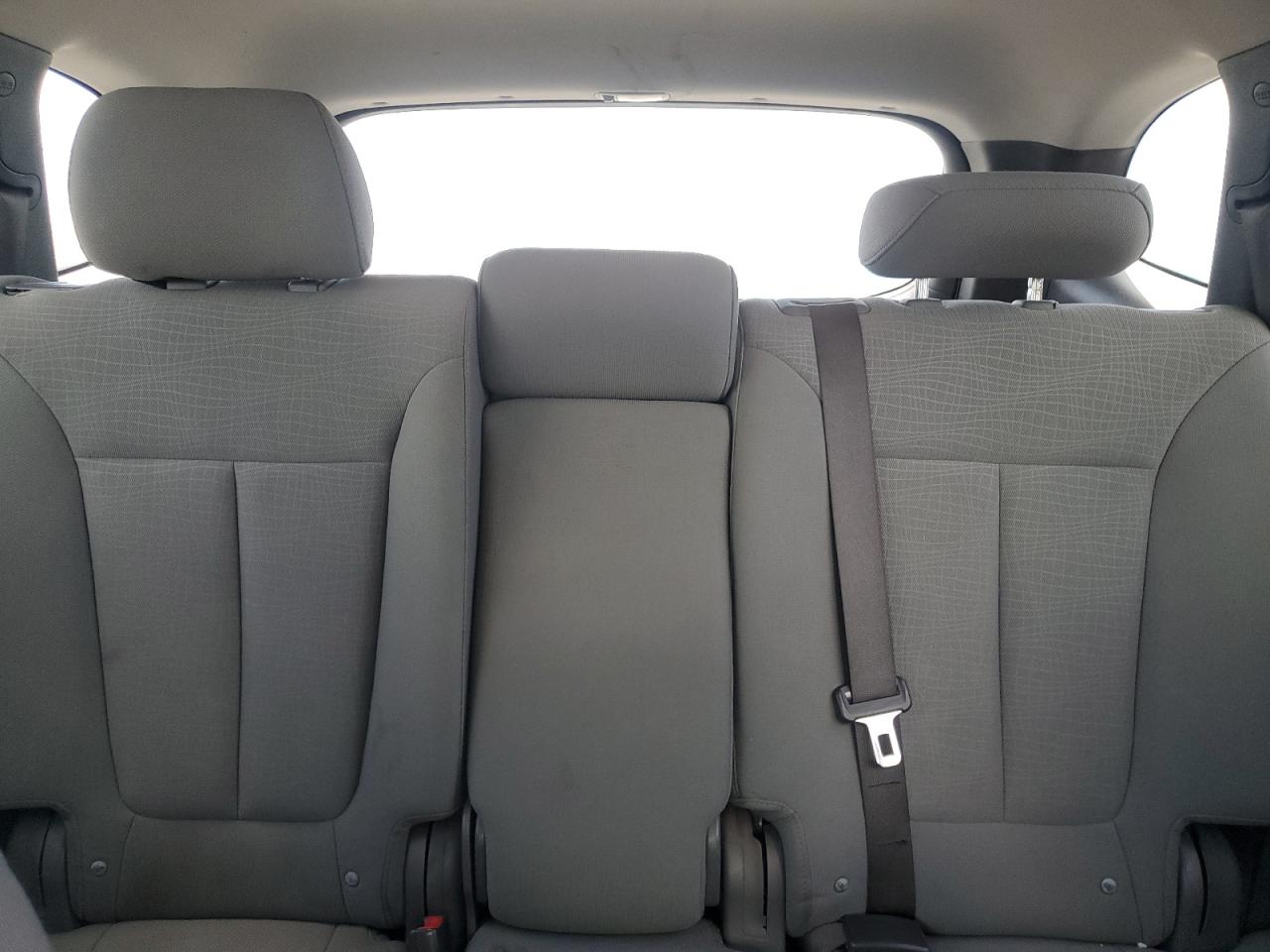 2011 Hyundai Santa Fe - Image 10