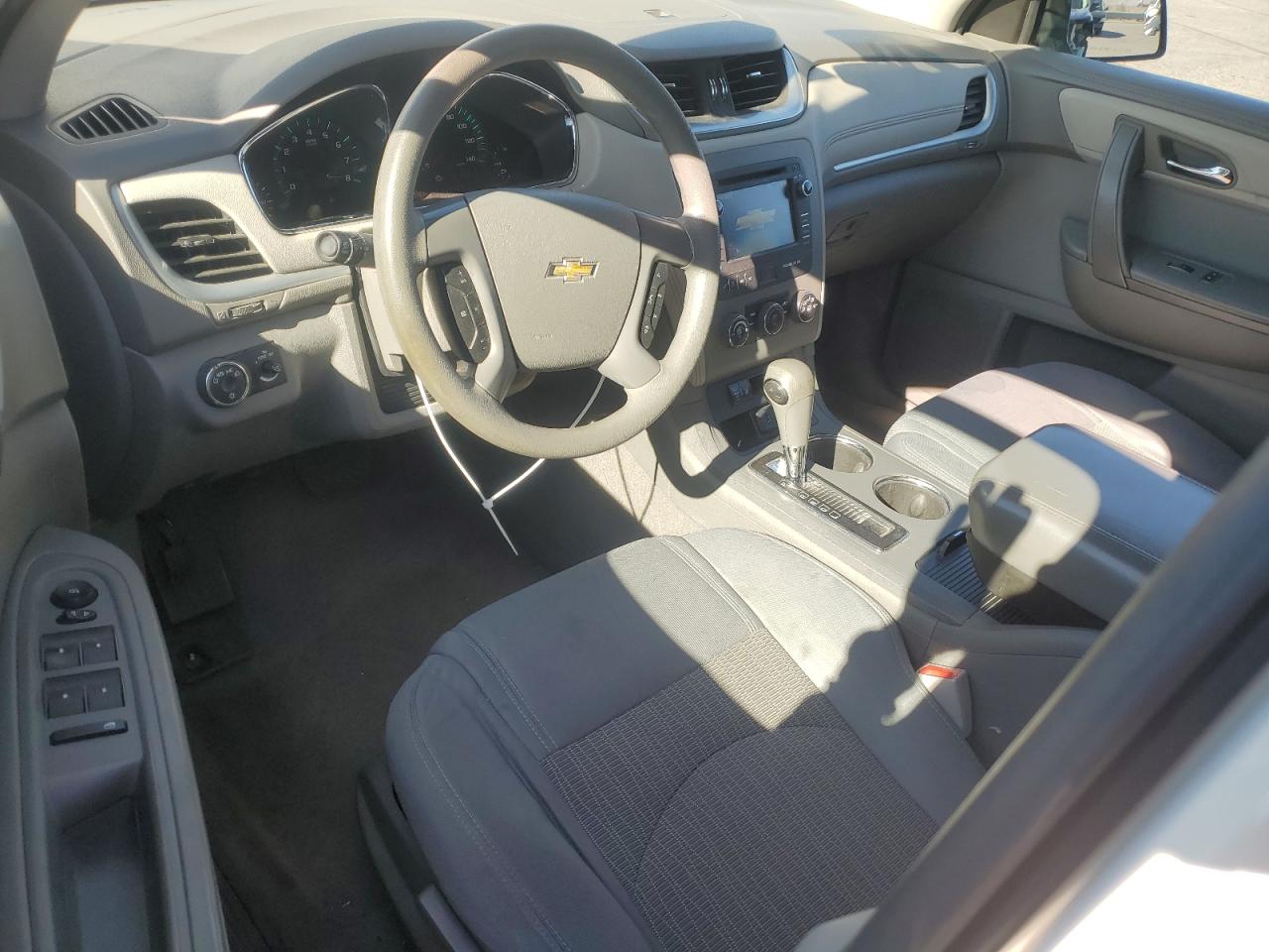 2015 Chevrolet Traverse - Image 8