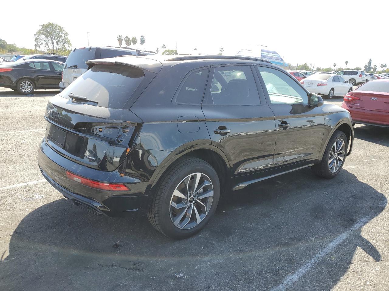 2024 Audi Q5 - Image 3