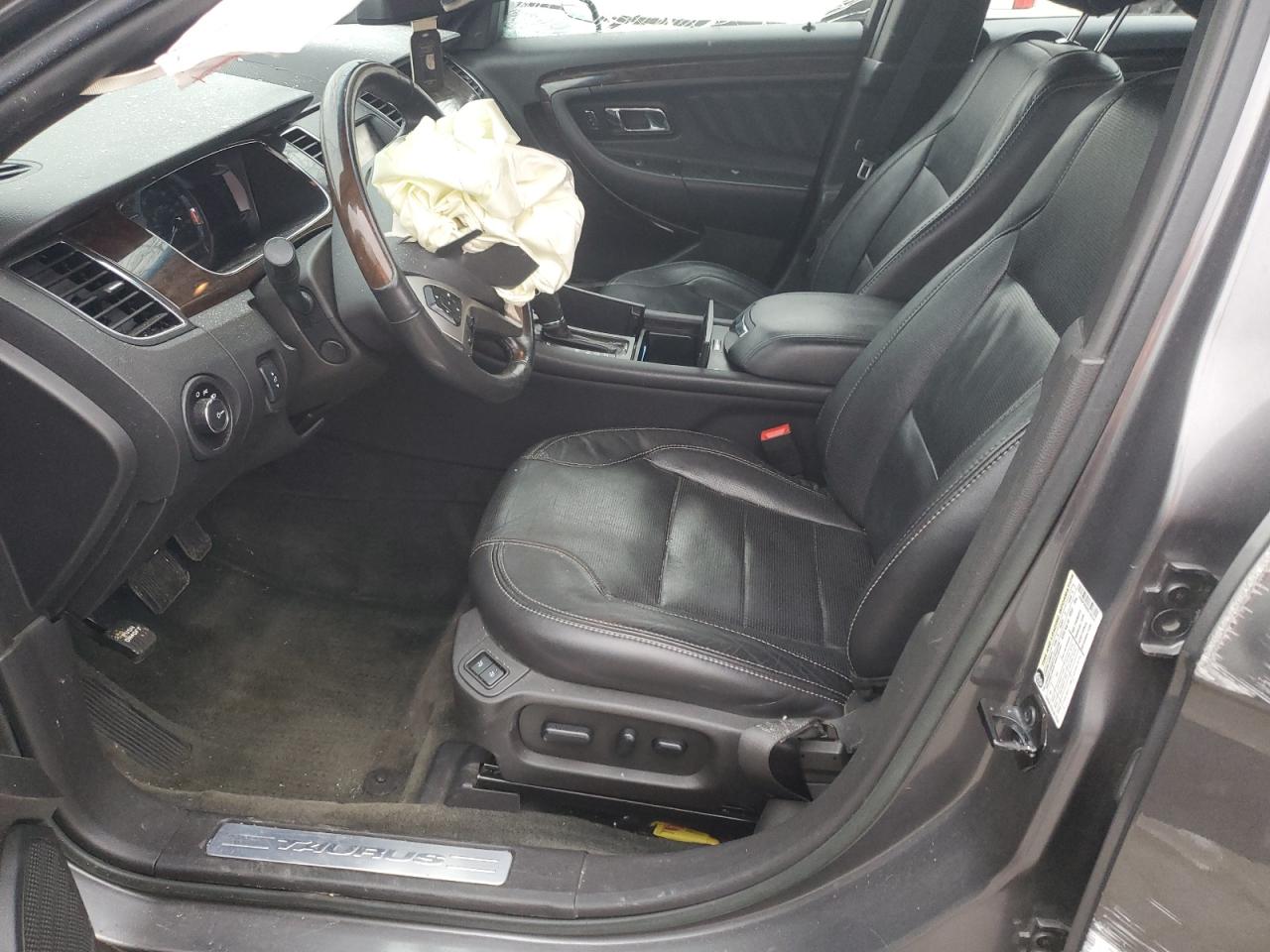 2014 Ford Taurus - Image 7