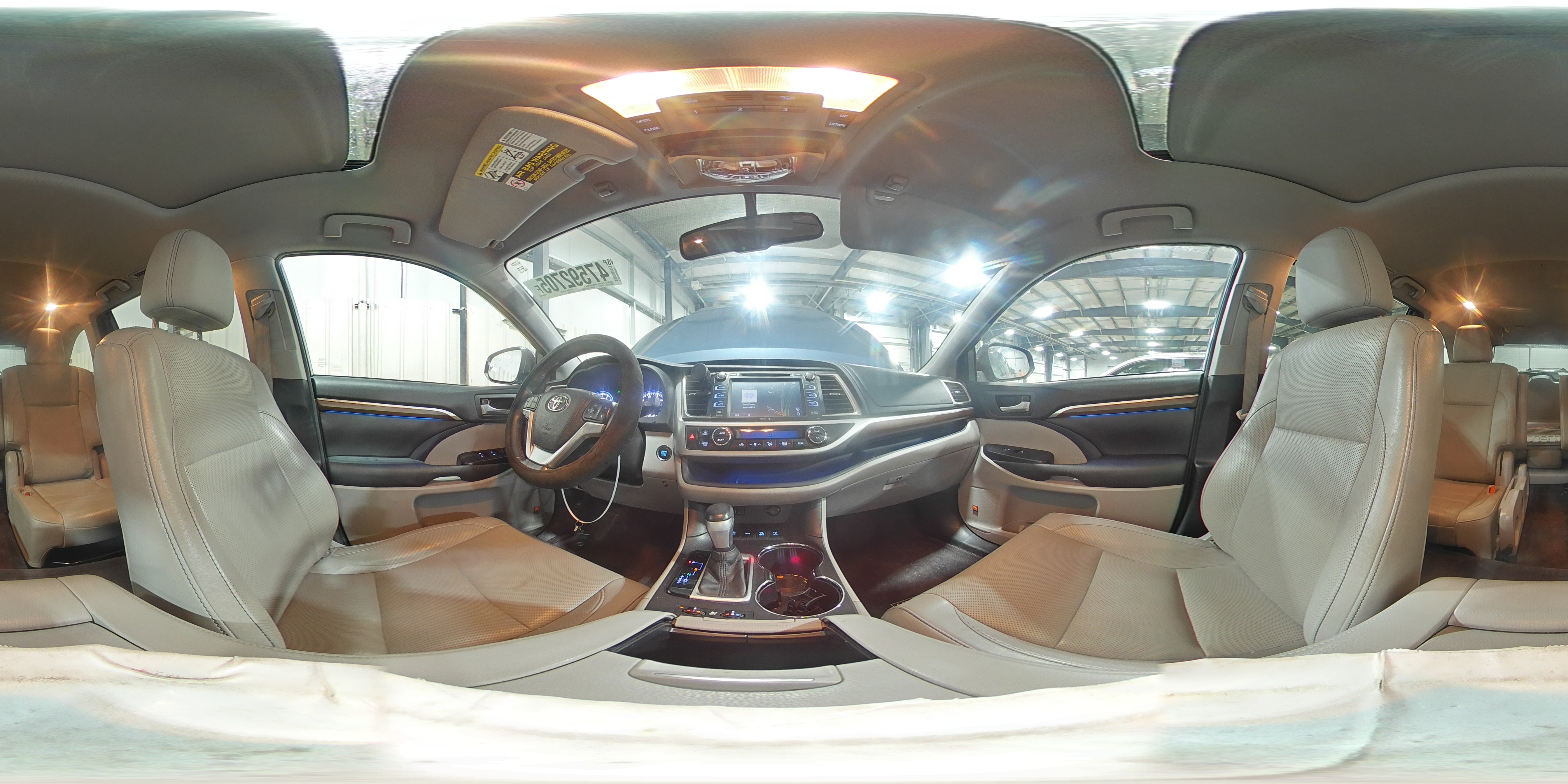 2015 Toyota Highlander - Image 15