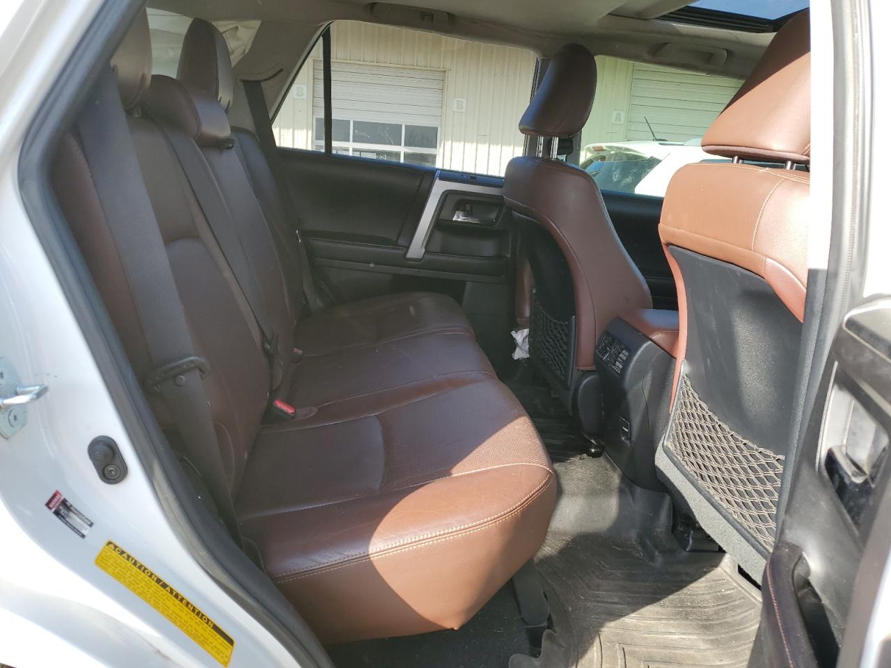 2016 Toyota 4Runner - Image 12