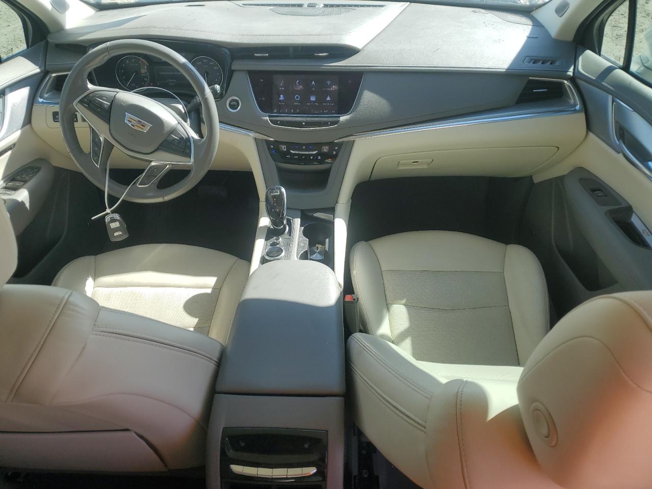 2021 Cadillac XT5 - Image 8