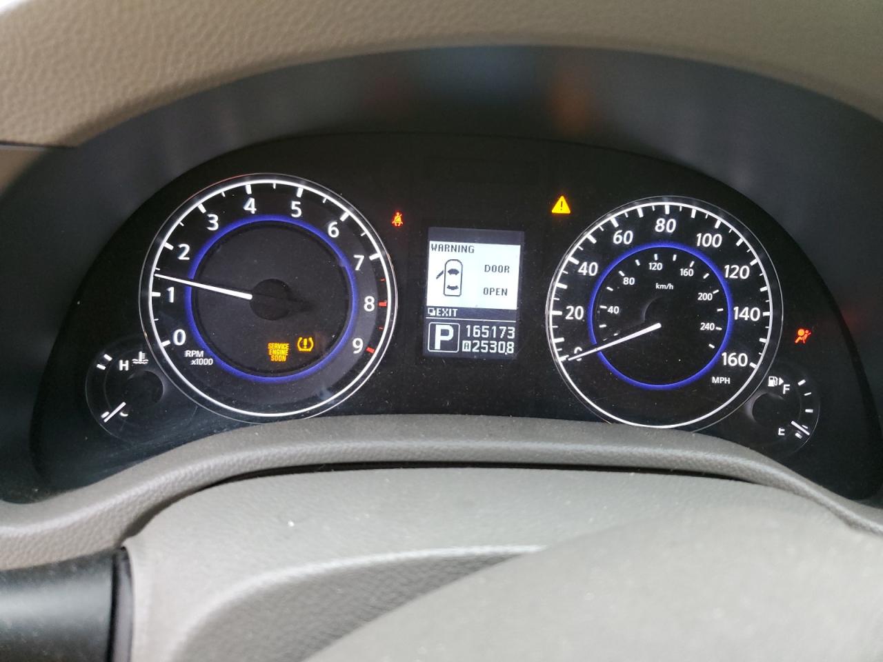 2011 Infiniti G - Image 9