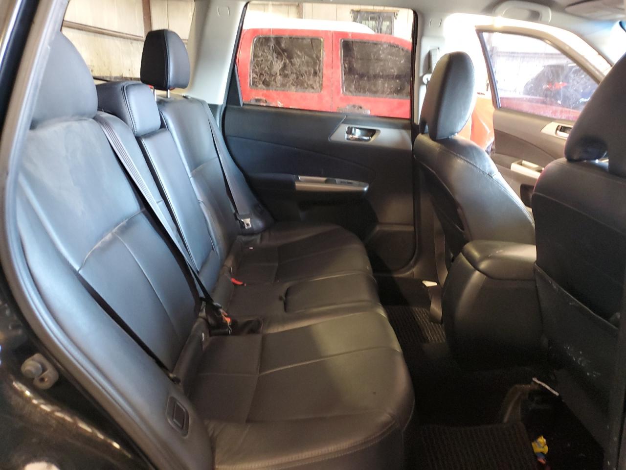 2010 Subaru Forester - Image 11