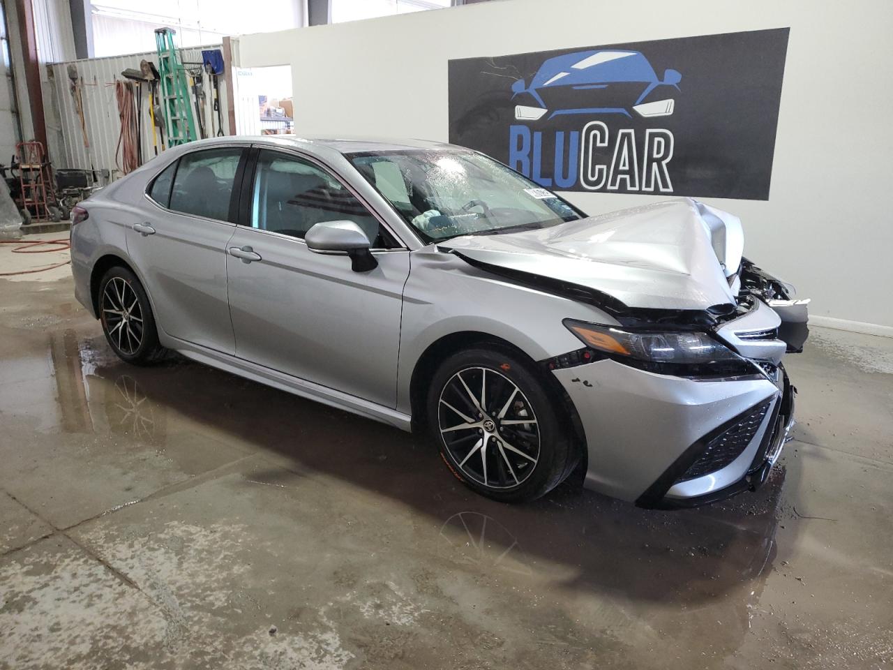 2023 Toyota Camry - Image 4