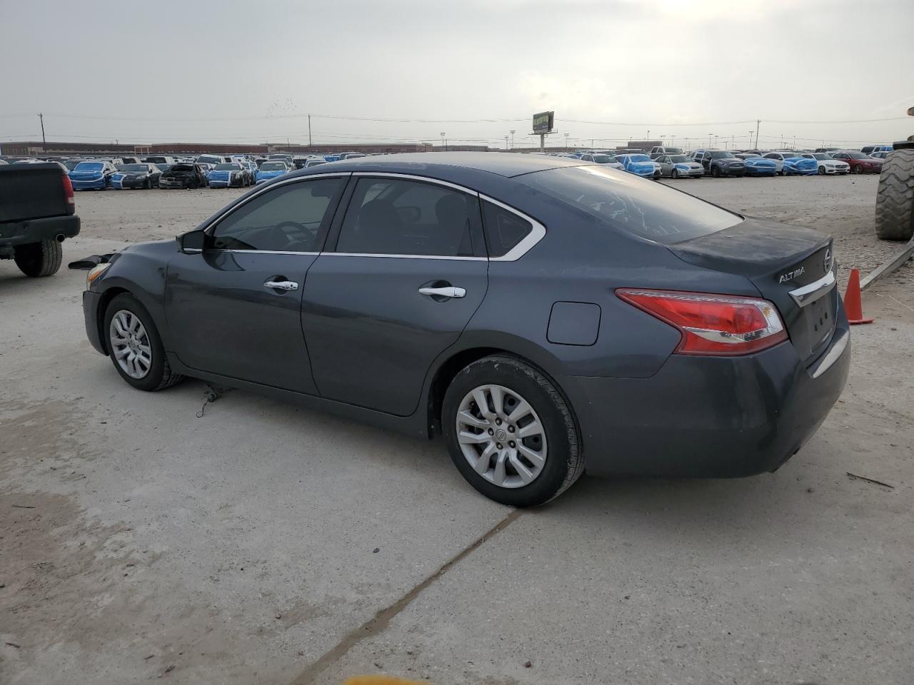 2013 Nissan Altima - Image 2