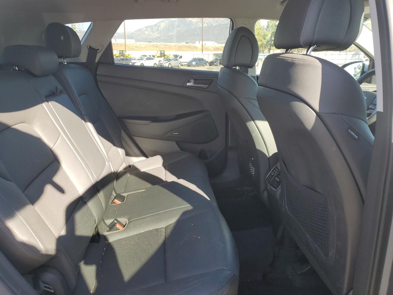 2017 Hyundai Tucson - Image 12