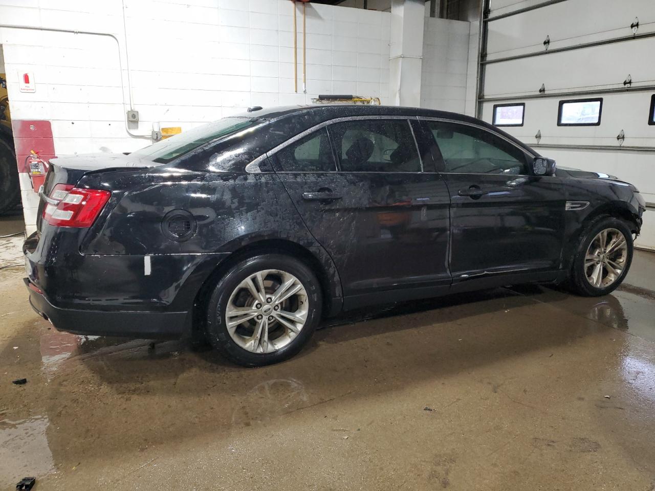 2013 Ford Taurus - Image 3