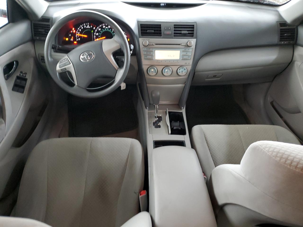 2009 Toyota Camry - Image 8