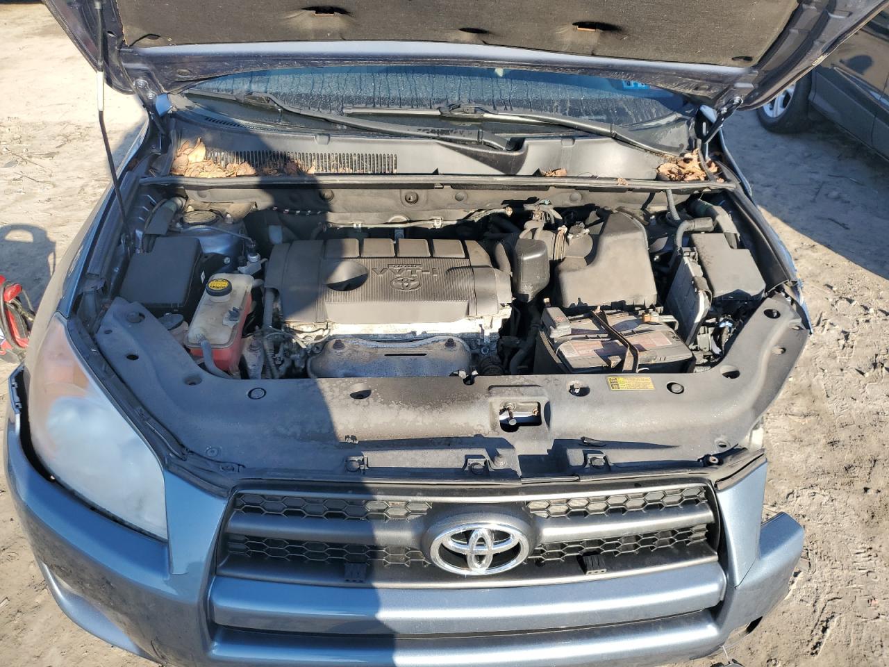2011 Toyota RAV 4 - Image 12