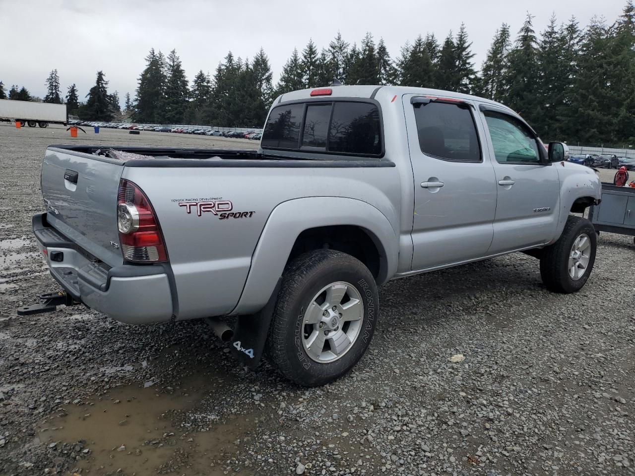 2013 Toyota Tacoma - Image 3