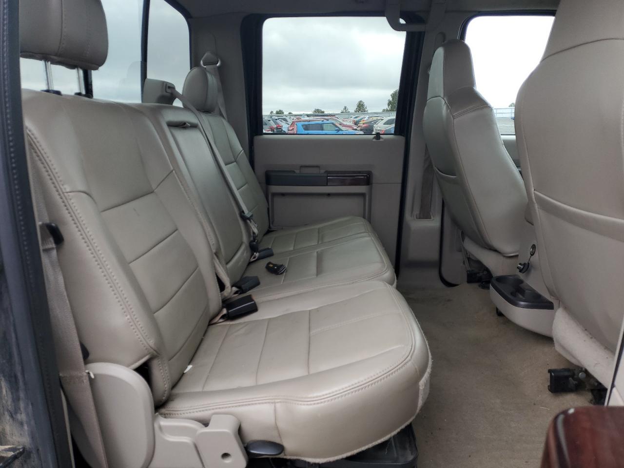 2008 Ford F350 - Image 10