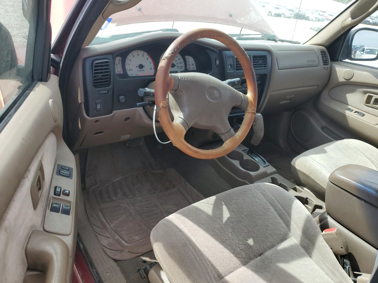 2002 Toyota Tacoma - Image 8