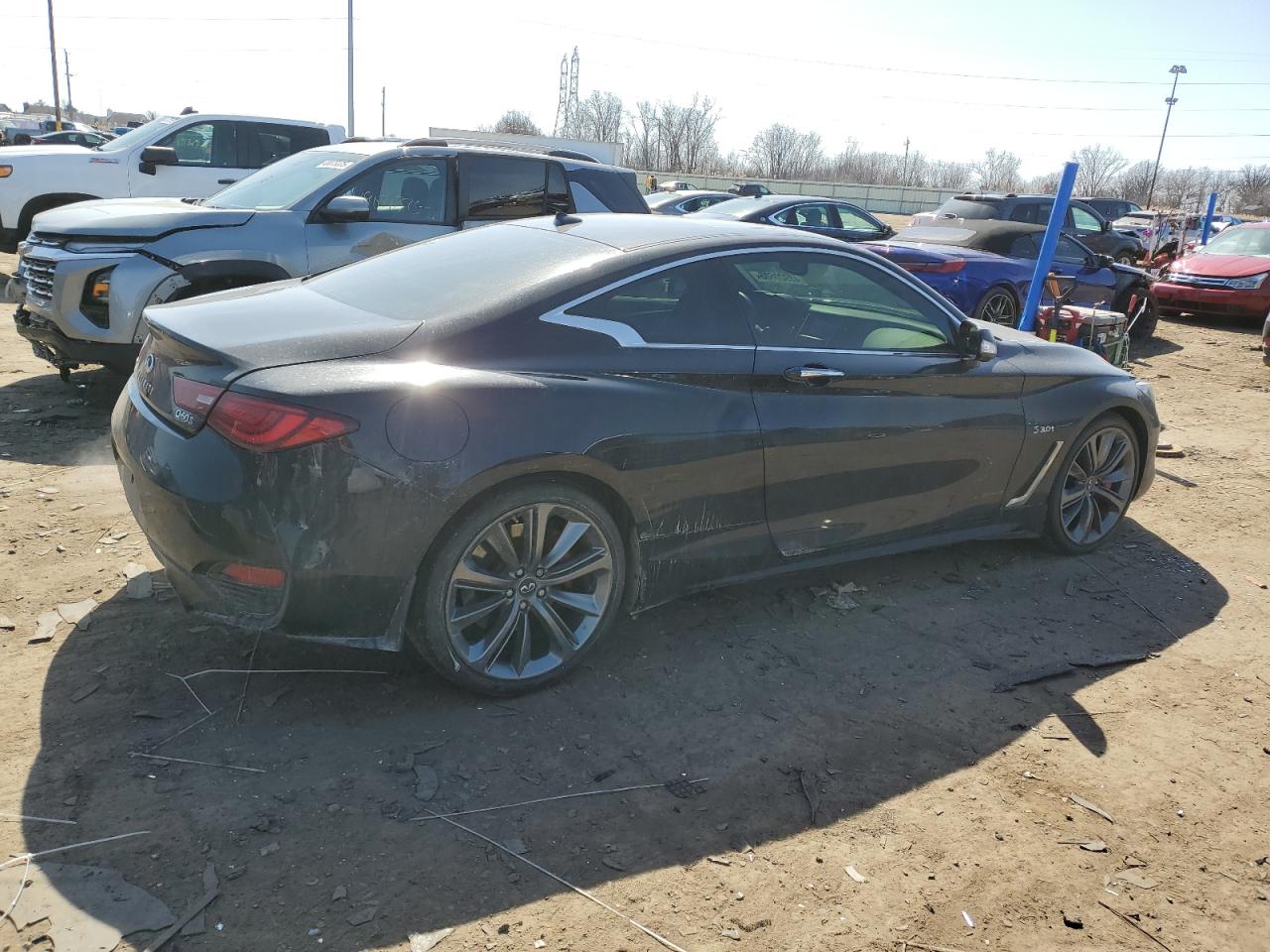 2019 Infiniti Q60 - Image 3