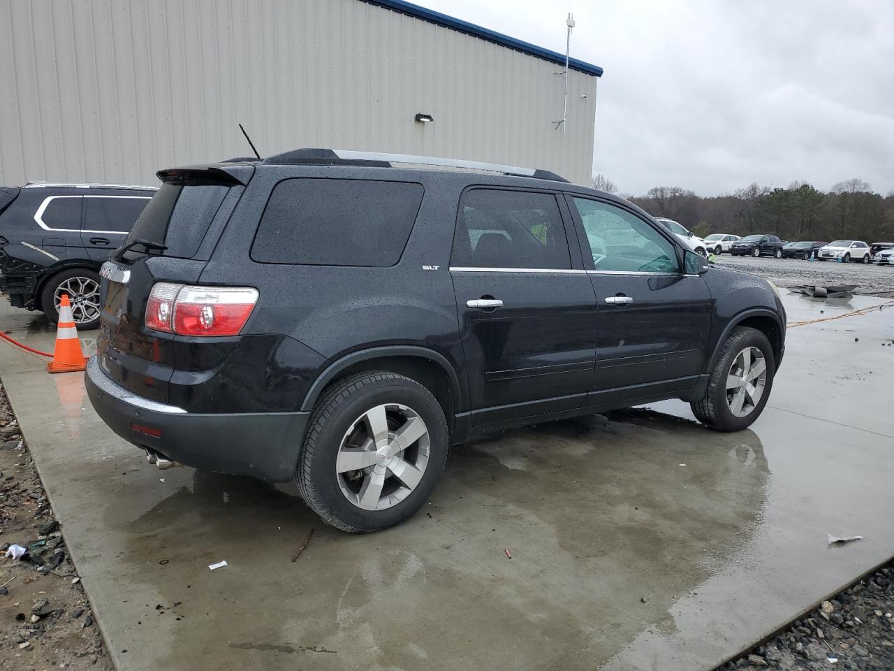 2011 GMC Acadia - Image 3