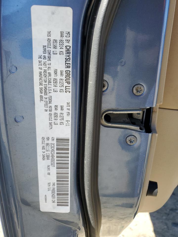 2011 Chrysler 300 - Image 12