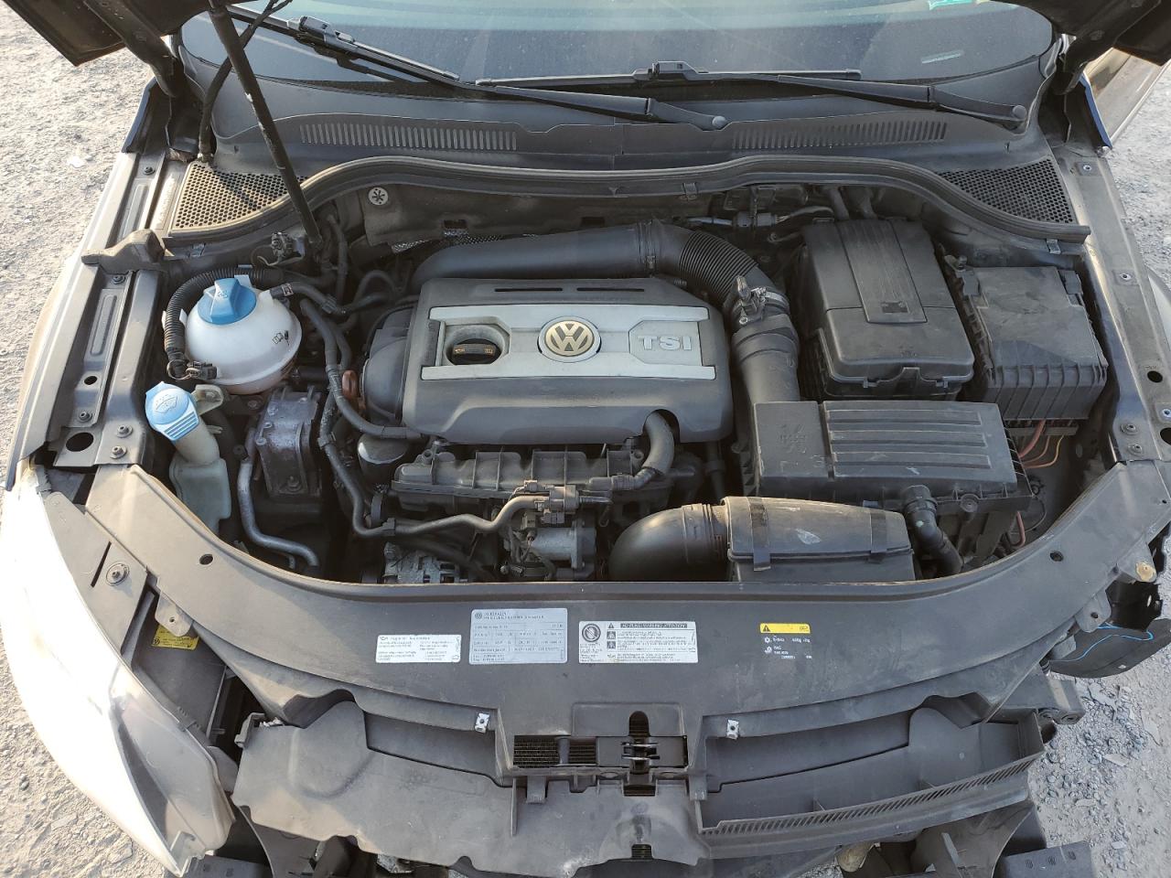 2012 Volkswagen Passat CC - Image 11