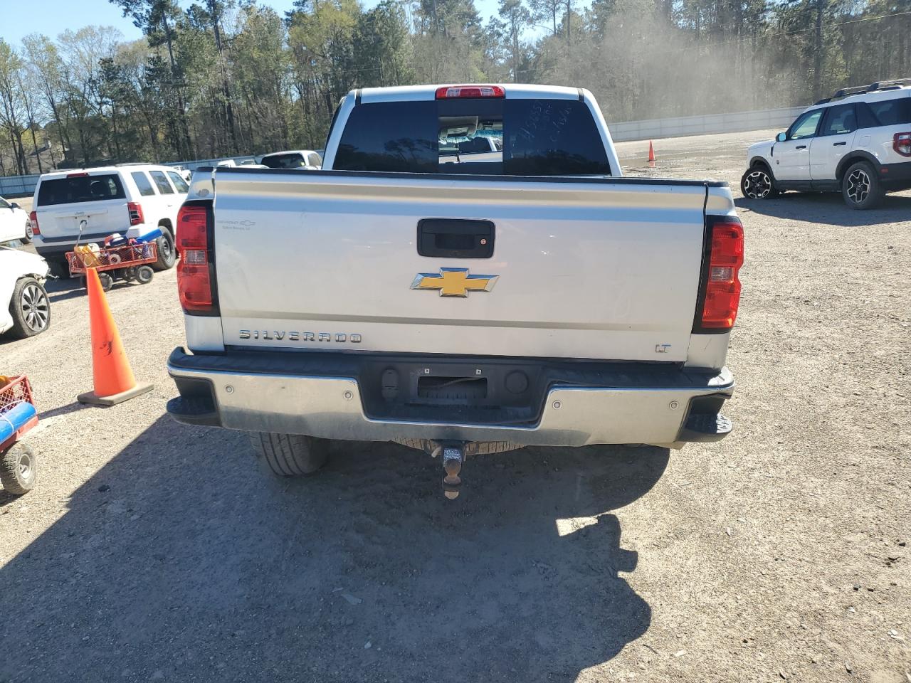 2014 Chevrolet Silverado - Image 6