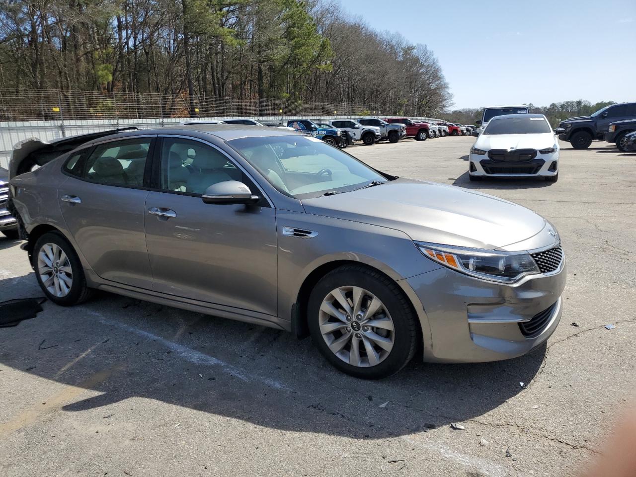 2016 Kia Optima - Image 4