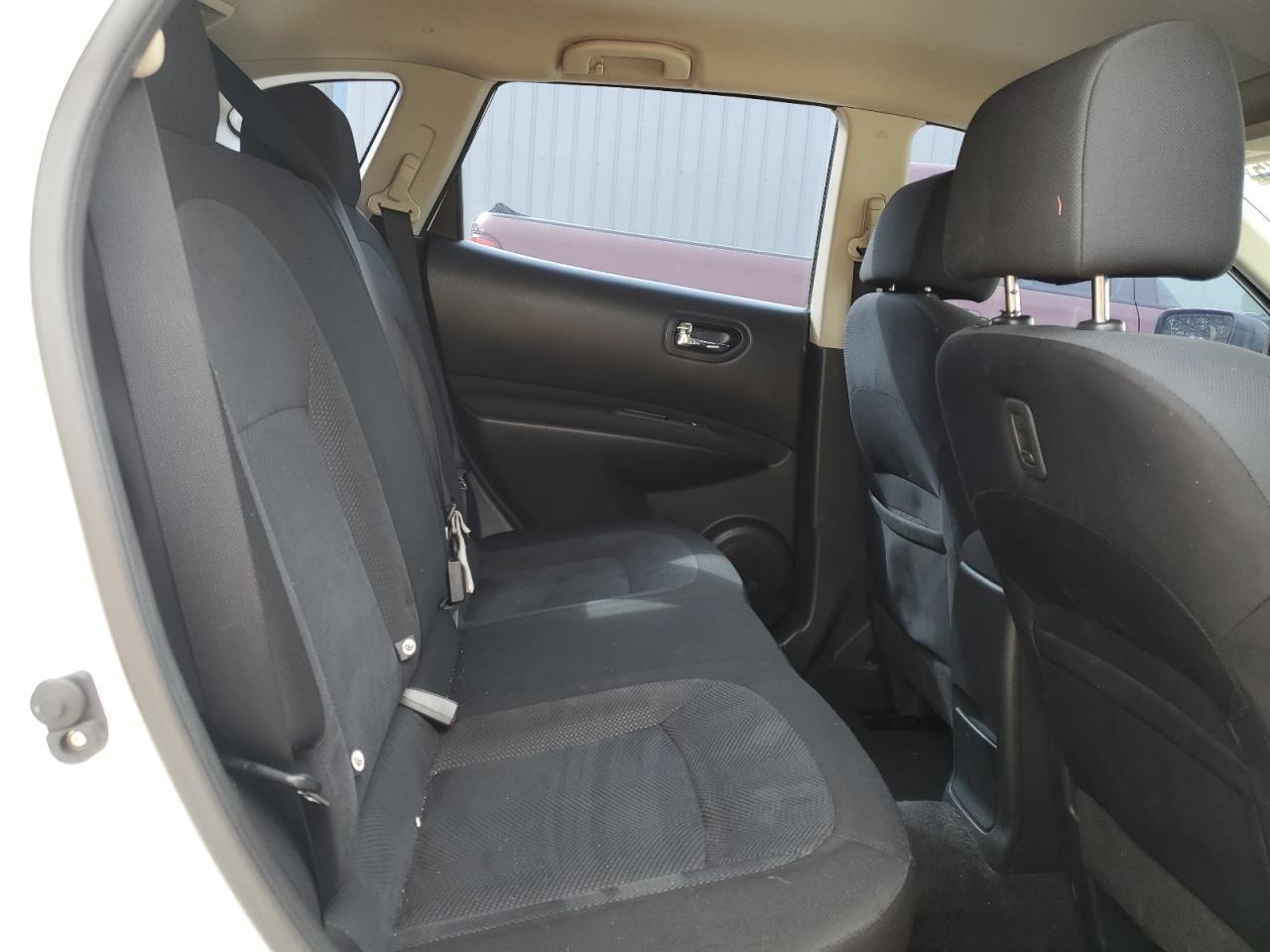 2014 Nissan Rogue - Image 11