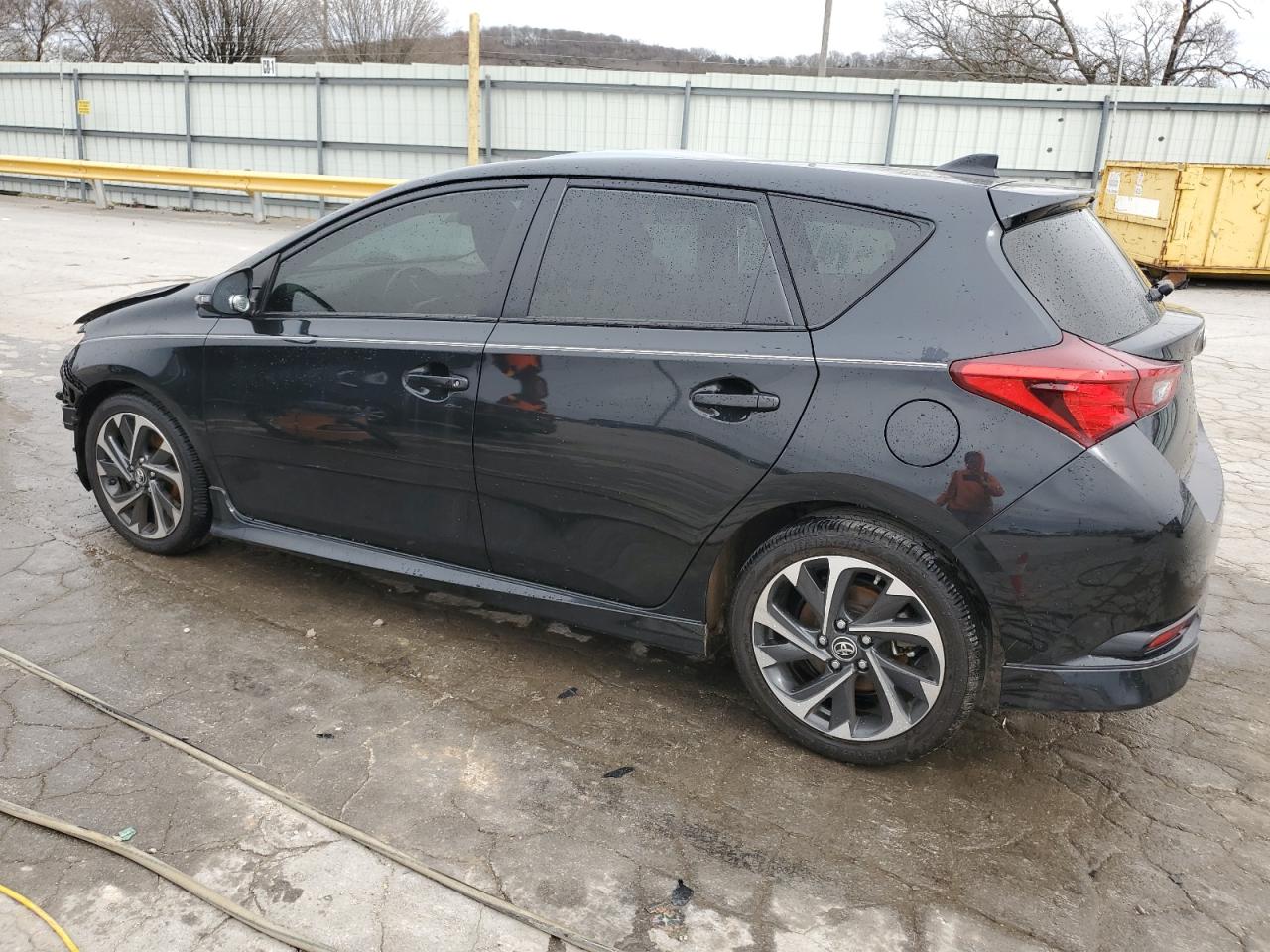 2018 Toyota Corolla - Image 2