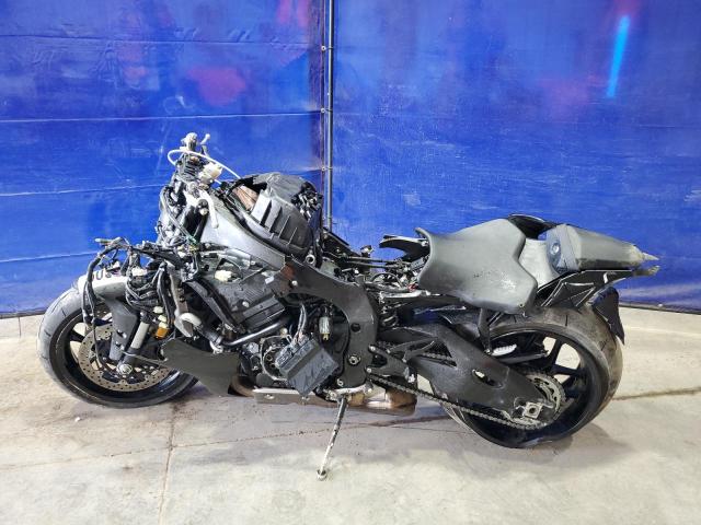 2024 YAMAHA YZFR1 