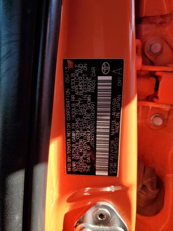 2013 Toyota Prius - Image 12