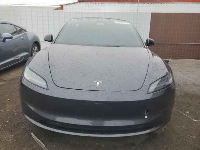 TESLA MODEL 3 2024 Szary