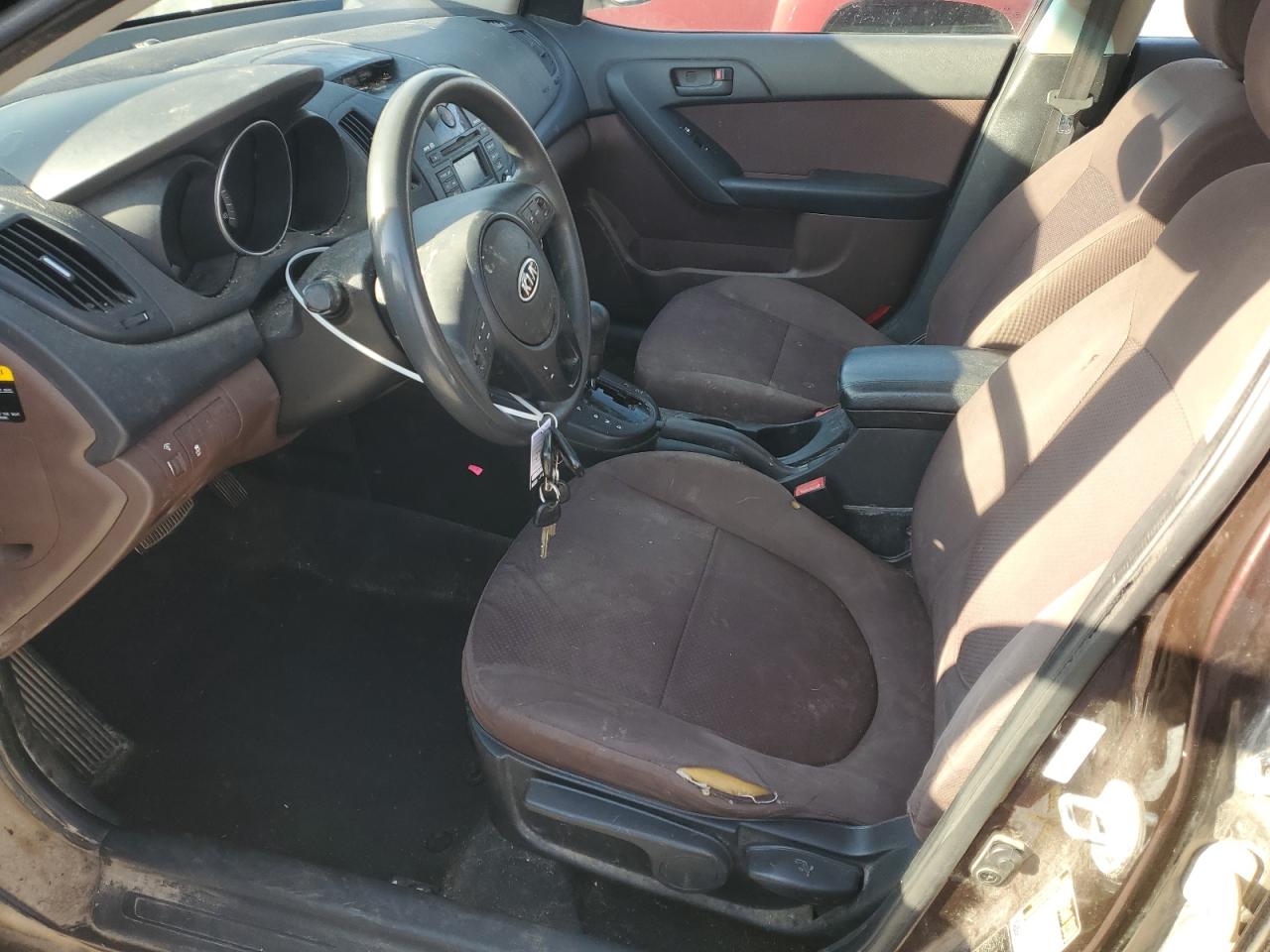 2010 Kia Forte - Image 7
