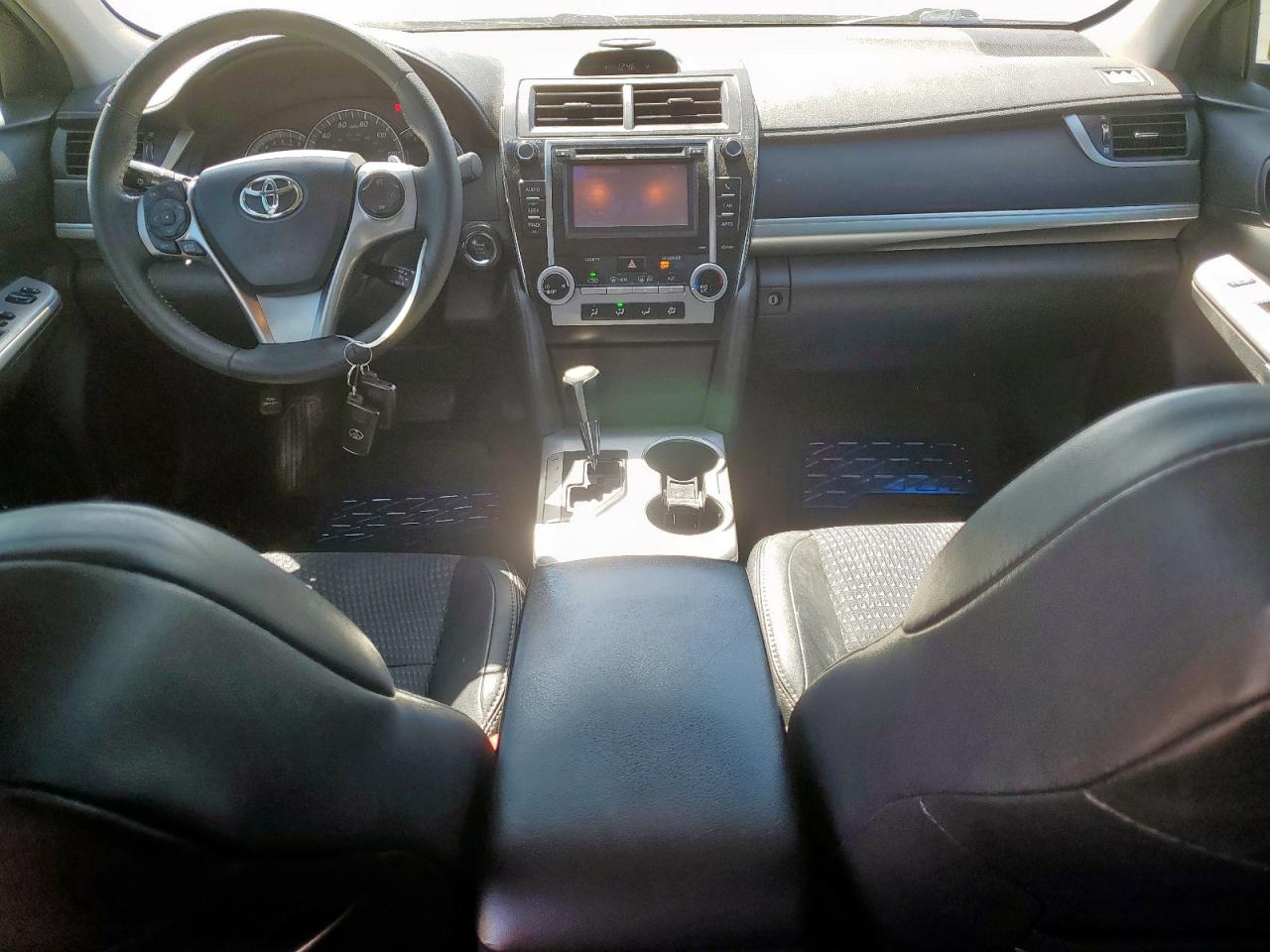 2012 Toyota Camry - Image 8