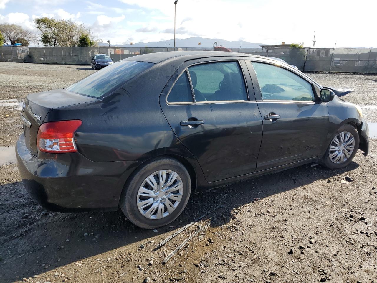 2007 Toyota Yaris - Image 3