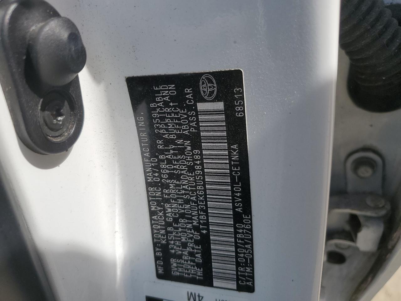 2011 Toyota Camry - Image 12
