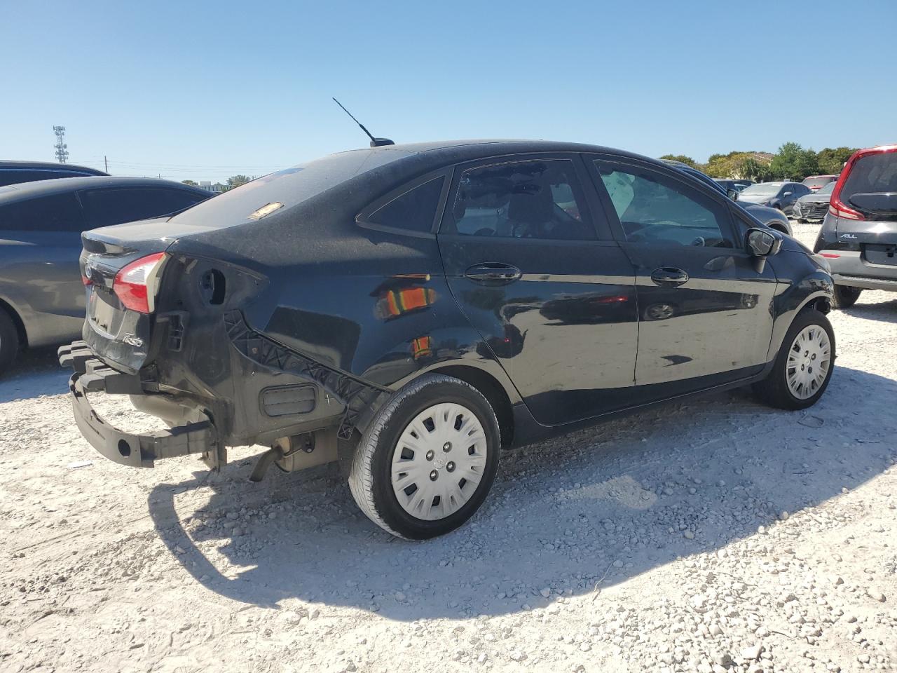 2016 Ford Fiesta - Image 3