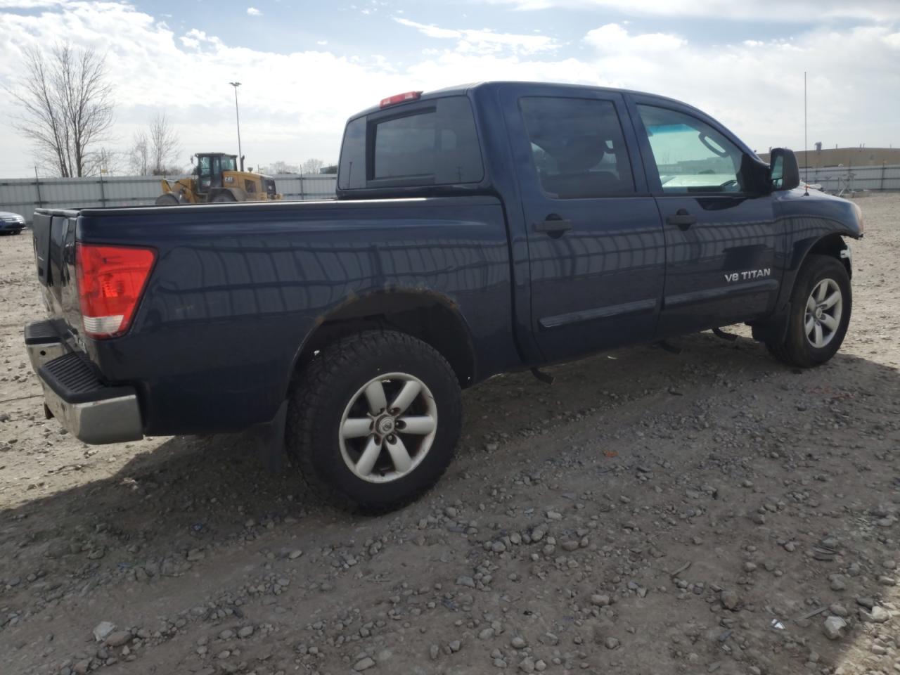 2011 Nissan Titan - Image 3